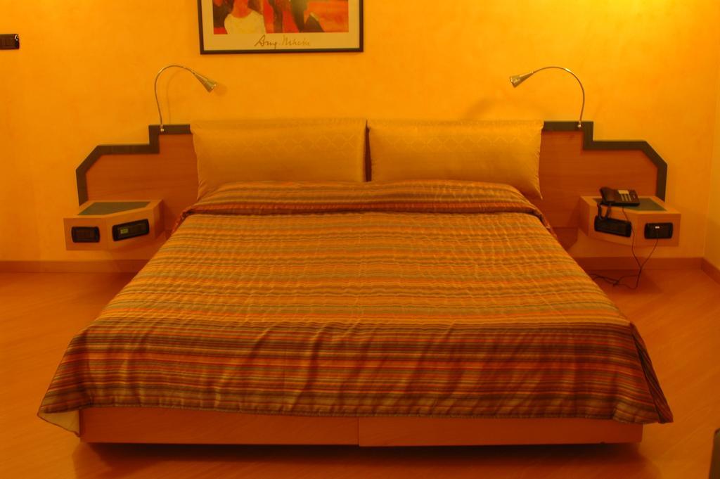 Hotel St John Desio Exterior photo